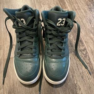 Jordan 23. Size kids 4. Women 5.5